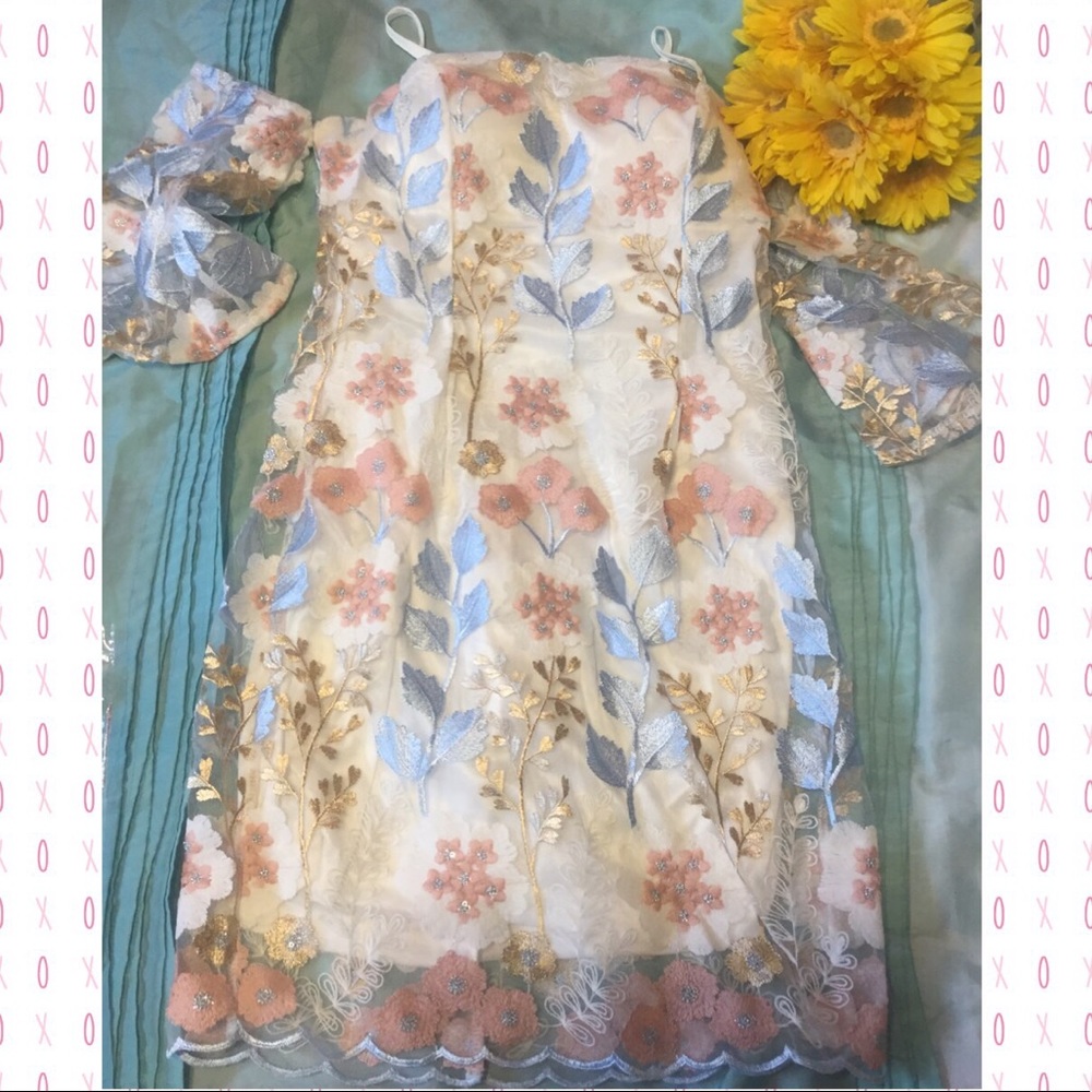 ❤️STUNNING OFF THE SHOULDER IVORY EMBROIDERY DRESS - Picture 3 of 8